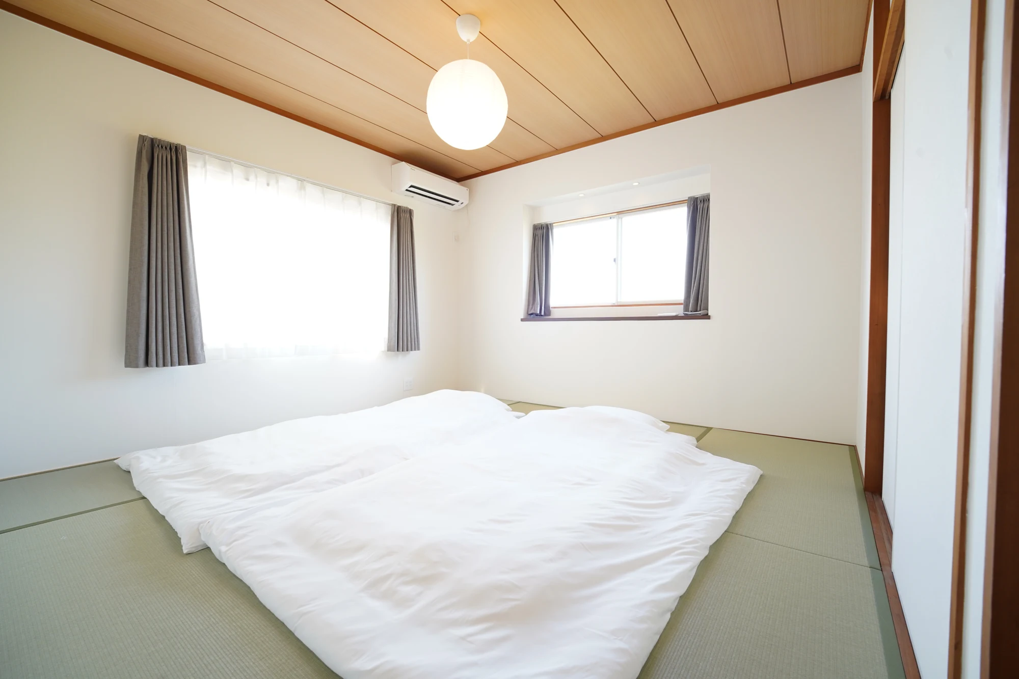 和室2｜布団を並べた畳の部屋